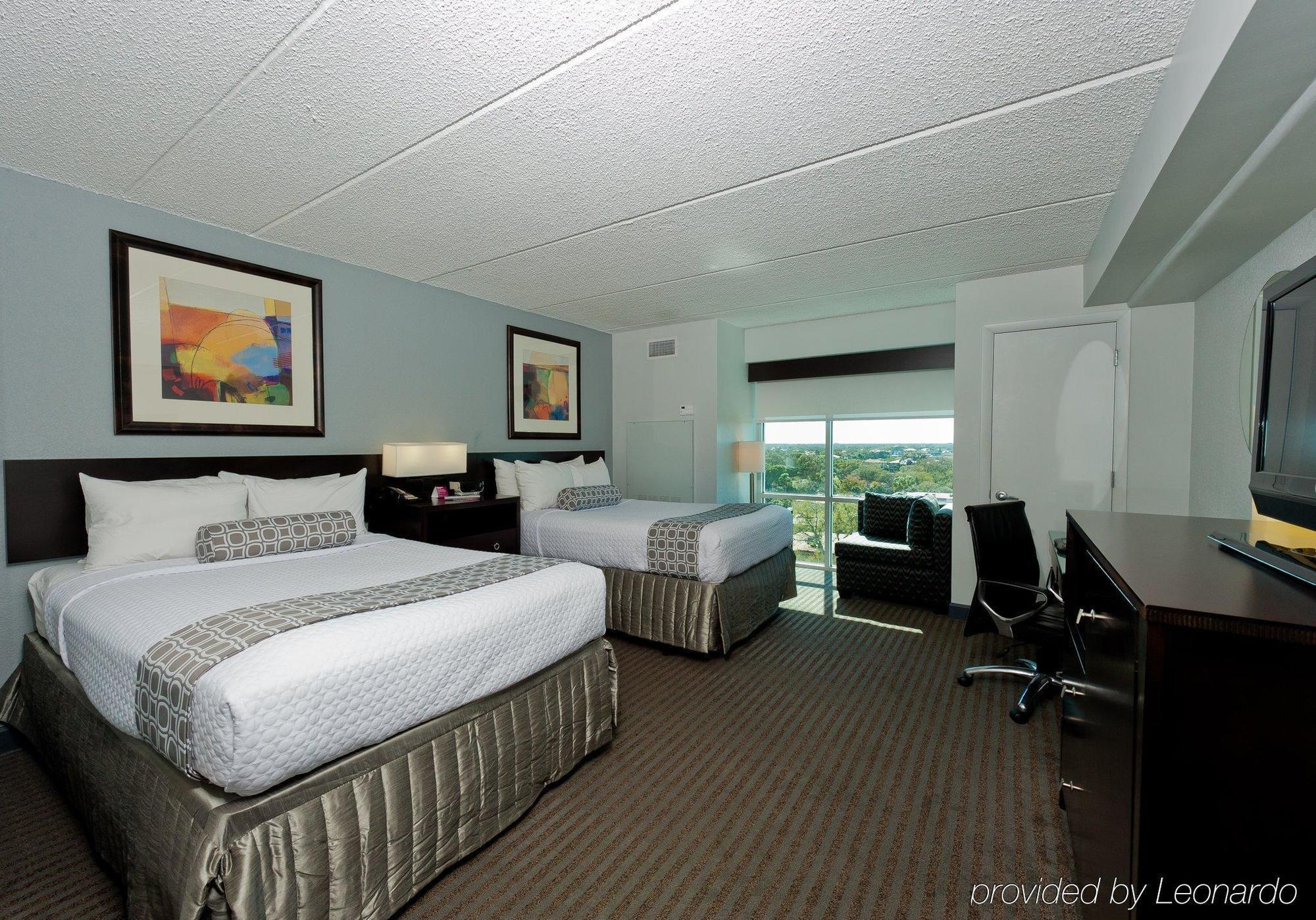 Hotel Alba Tampa, Tapestry Collection By Hilton Exterior photo